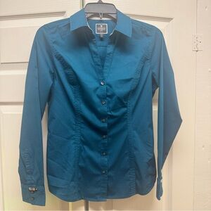 Express The essential Shirt